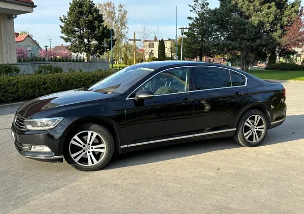 volkswagen passat Volkswagen Passat cena 39900 przebieg: 388000, rok produkcji 2015 z Czaplinek